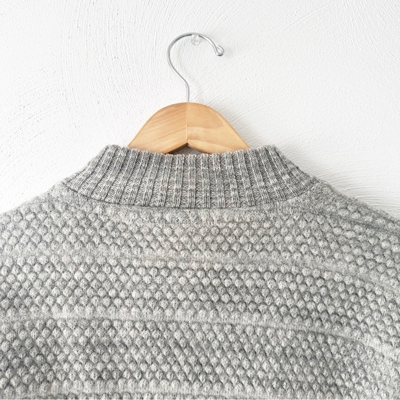 100% Pure New Wool Grey Button Up Knit Cardigan S.N.S Herning Size M - Picture 4 of 9